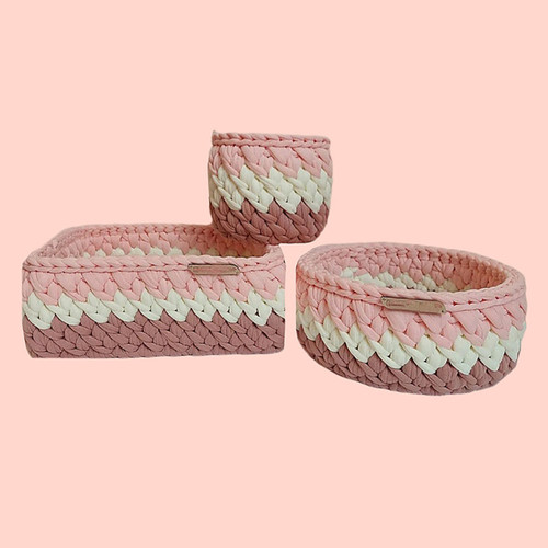 سبد قلاب بافی تریکو طرح نوزادی کج راه کد 55 مجموعه 3 عددی